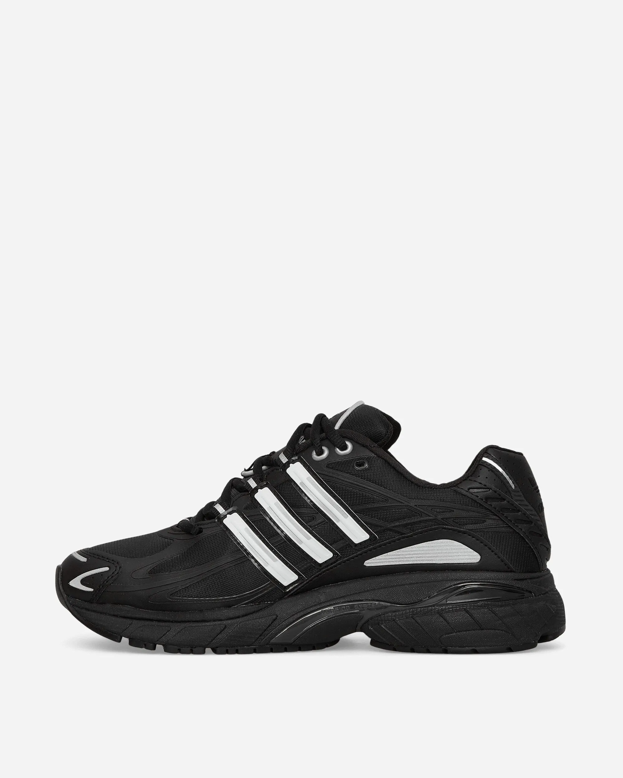 Adistar Cushion Sneakers Core Black / Cloud White