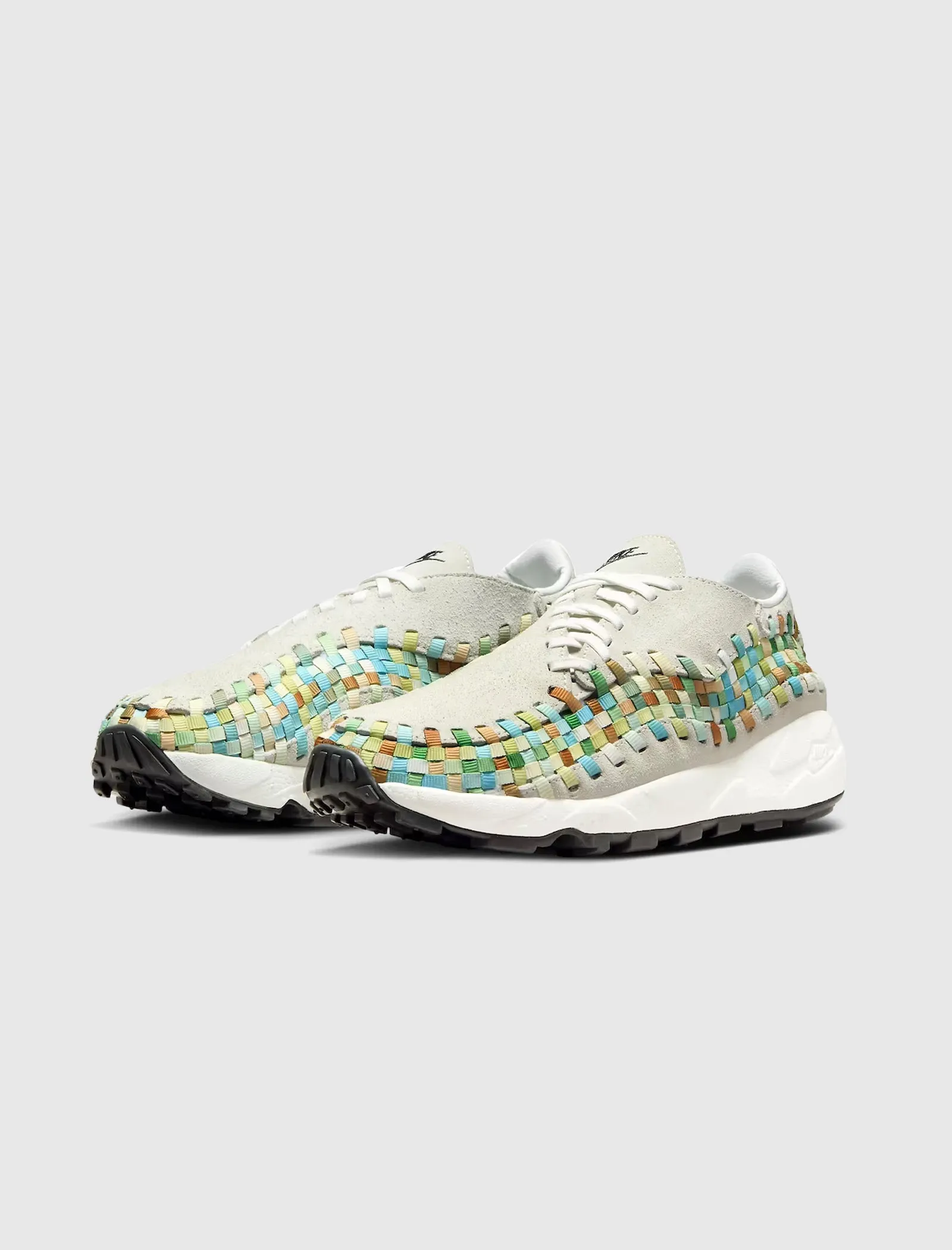 AIR FOOTSCAPE WOVEN "SUMMIT WHITE/BLACK SAIL/MULTI"