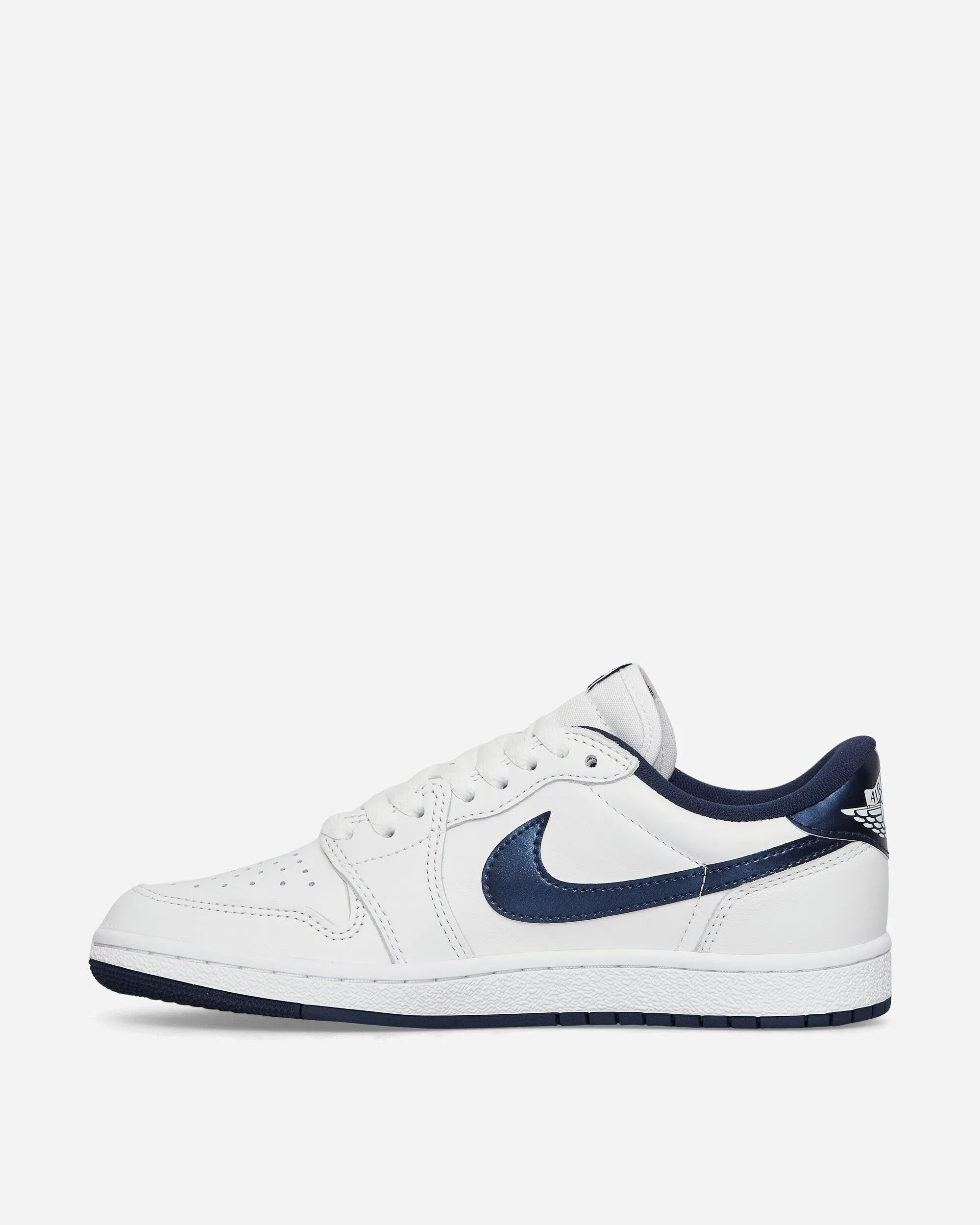 Air Jordan 1 Low Sneakers  White / Navy