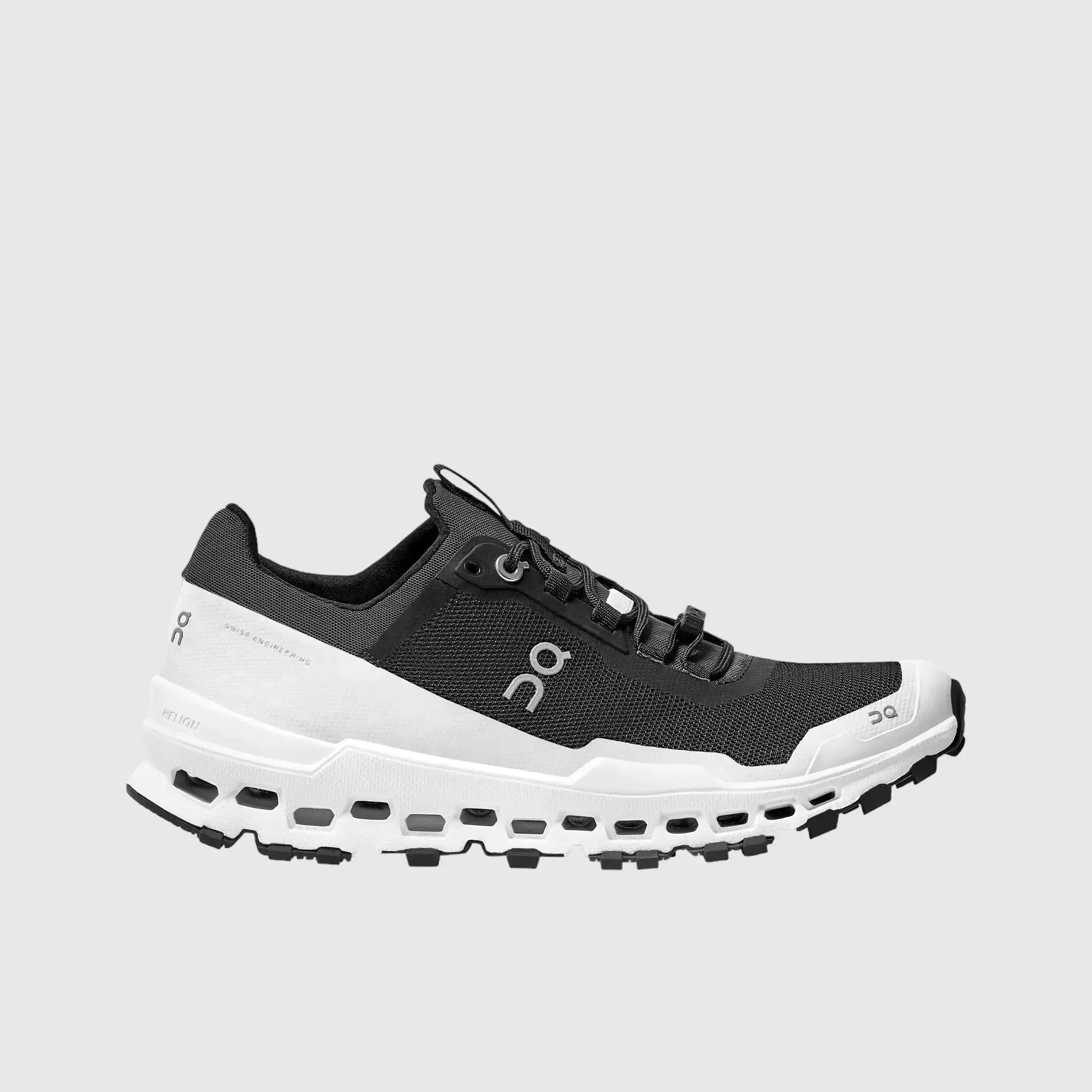 Sure! Here’s an optimized title for the product:

Mens On Cloud Ultra Running Shoes - Black & White Performance Sneakers

This title includes modifiers that highlight the brand, style, and intended use of the shoes.