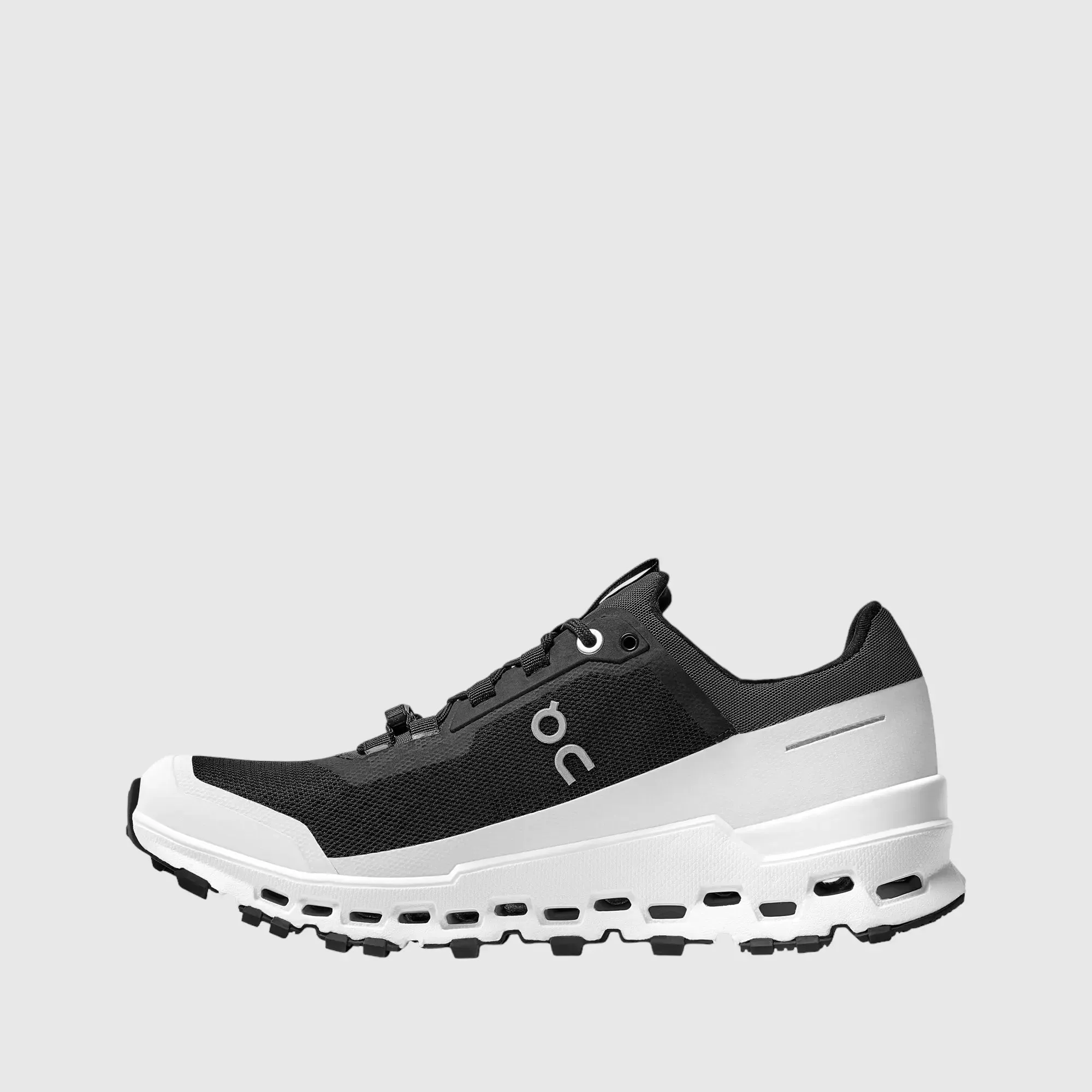 Sure! Here’s an optimized title for the product:

Mens On Cloud Ultra Running Shoes - Black & White Performance Sneakers

This title includes modifiers that highlight the brand, style, and intended use of the shoes.